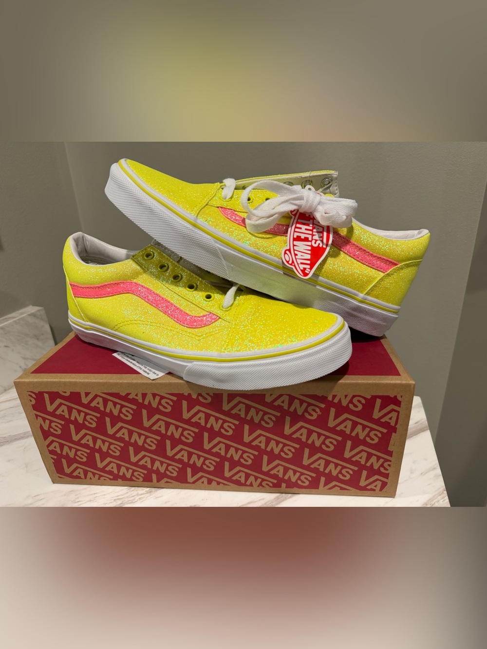 Vans Junior Girls 7 W8 Pink Yellow Glitter Sparkle Low Top Sneaker Old Skool NEW